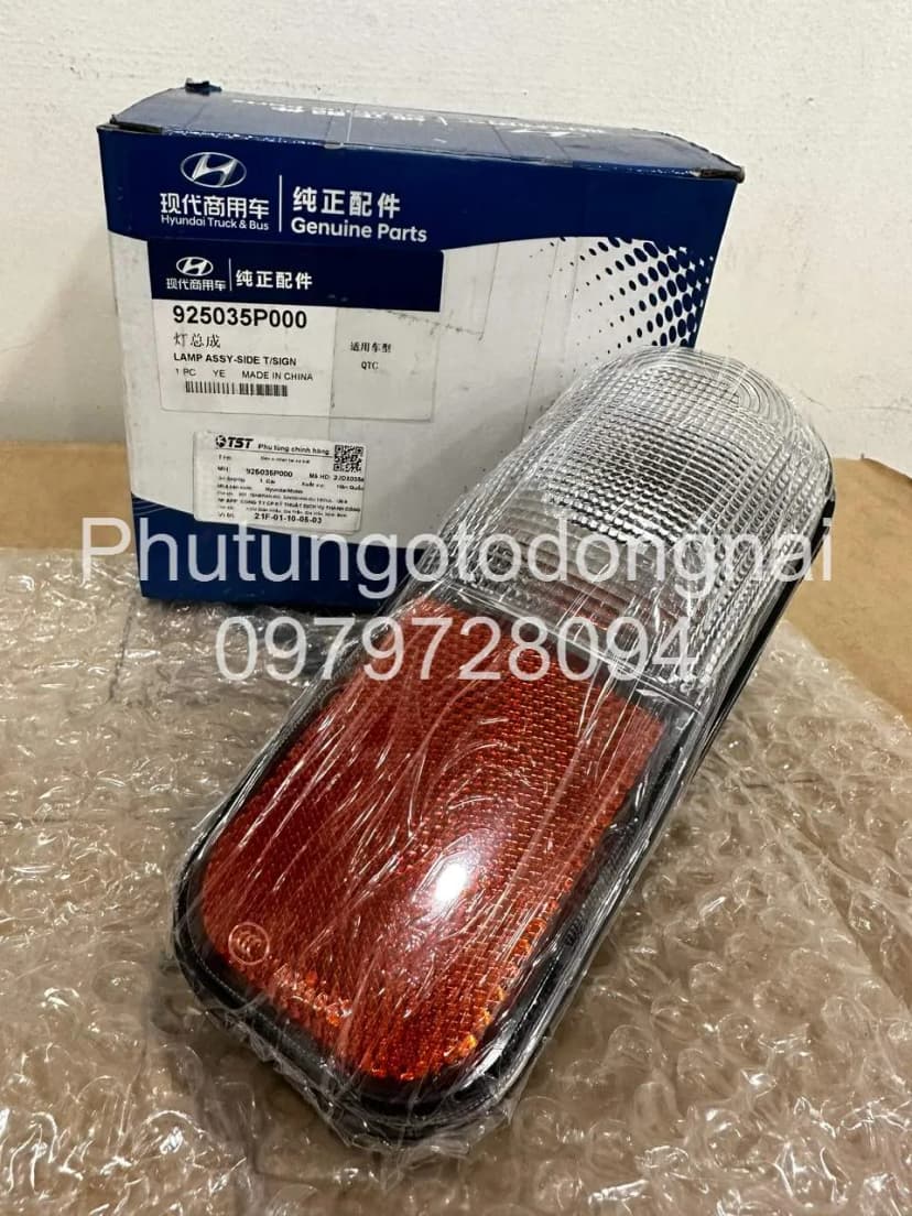 Phụ kiện 925035P000 đèn xi nhan cửa